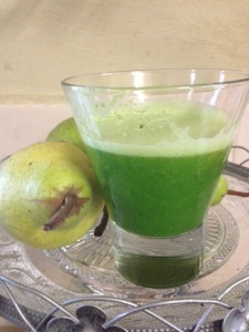 Apple Pear and Kale Juice
